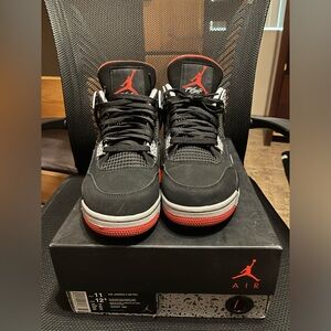 Jordan 4 retro “bred” (2019) with Box size 11 men’s